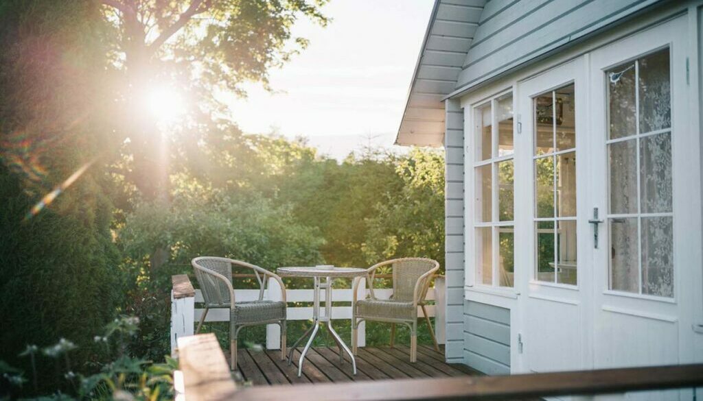 Homeowner who likes to entertain 1280x854