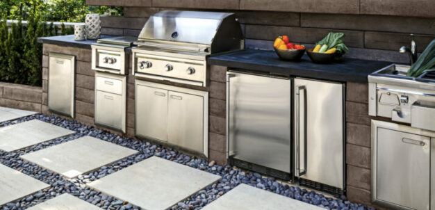 Outdoor Living   Outdoor Kitchen Pic